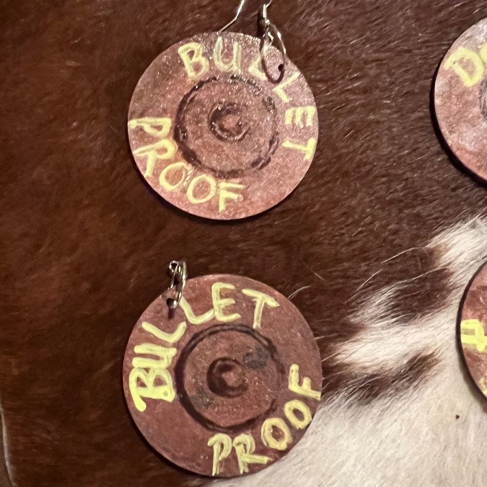 Hand painted earrings - Picture 1 of 1
